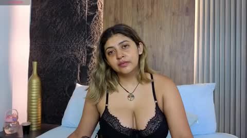 Abbygail online show from October 7, 12:45 pm