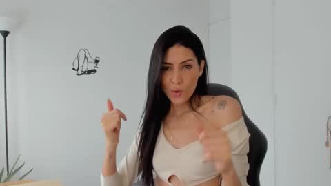 Snapshot of abbyada chatting on February 19, 12:55 pm Laura online show from February 19, 12:55 pm