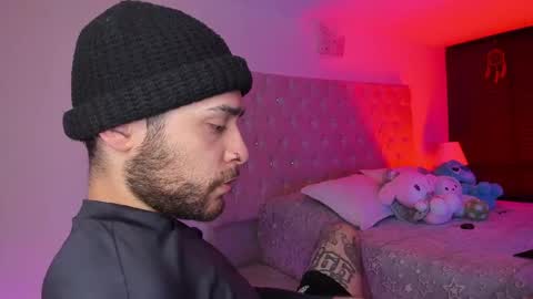 START TRANSMISSION ---- AM COLOMBIA TIME online show from April 28, 7:01 am