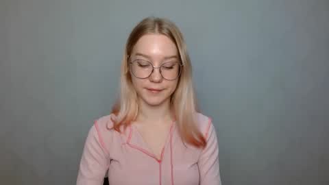 Abby Lovense is active online show from January 19, 12:17 pm