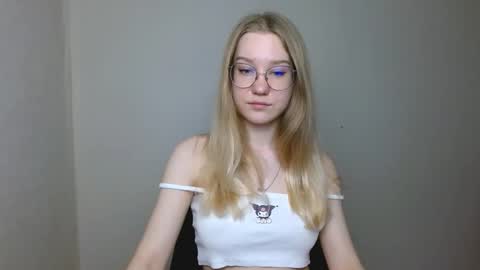 Abby Lovense is active online show from January 19, 2:16 pm