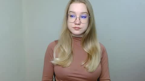 Abby Lovense is active online show from April 15, 10:40 am