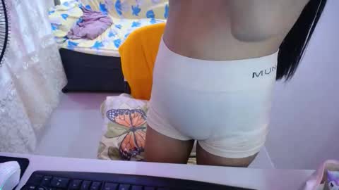 Snapshot of abbywinter18 chatting on September 30, 12:32 am abbywinter18 online show from September 30, 12:32 am