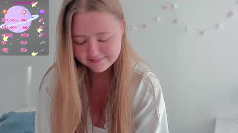 Abby    Stream at Sat  Sun  Mon  Fri online show from September 12, 1:35 pm