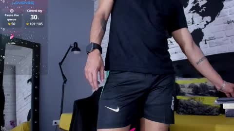 Independence model AbelAsburgo online show from January 24, 8:22 pm