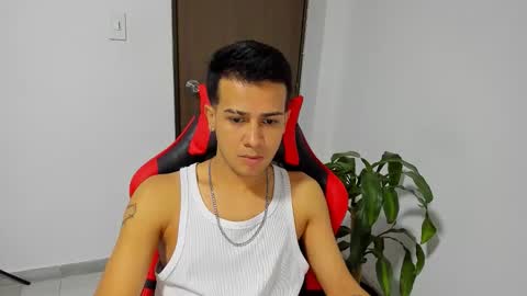 Independence model AbelAsburgo online show from April 6, 12:52 am