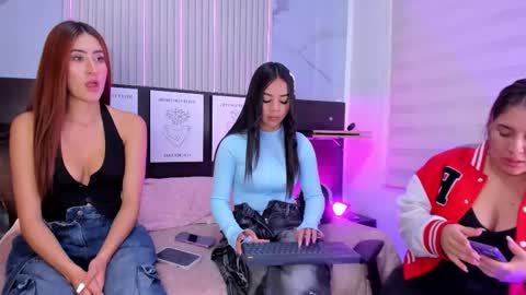 Abella online show from October 4, 10:07 pm