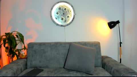  Abella and Kendra  online show from February 9, 10:01 pm