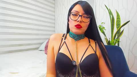 Sophia online show from March 12, 1:42 am