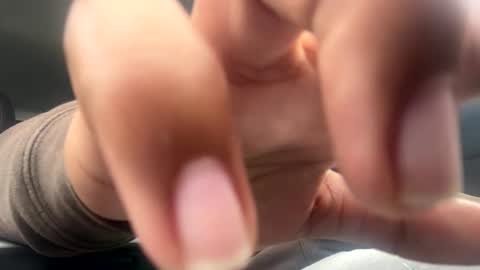 aboveaverage39 online show from February 7, 4:32 pm