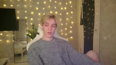 abslut online show from February 4, 3:05 pm