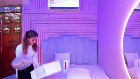 Snapshot of aby_lee_ chatting on January 29, 5:45 pm Aby online show from January 29, 5:45 pm