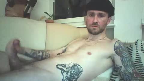 achix2704 online show from March 4, 9:56 pm