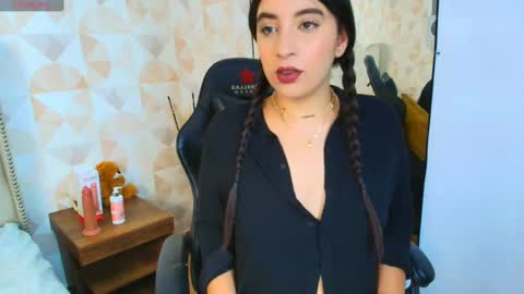 ada_elowen online show from October 7, 9:44 pm