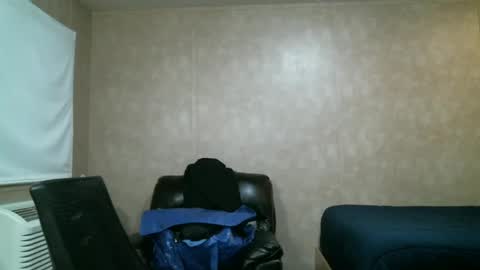 adam91720 online show from December 23, 12:52 pm