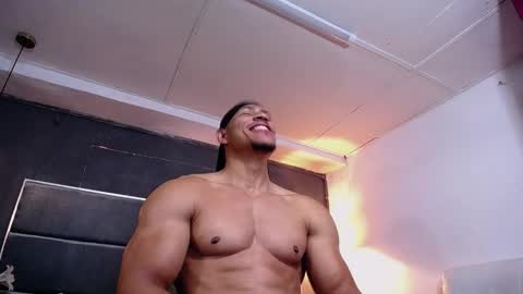 adam_fit19cm online show from February 13, 2:09 pm