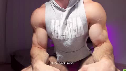 Snapshot of adam_muscle_ chatting on September 21, 8:02 pm Adam online show from September 21, 8:02 pm