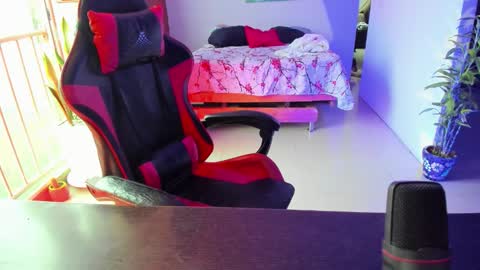 Adam Valencia online show from October 23, 7:04 pm