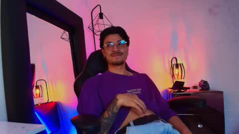 Adams Coopper online show from March 17, 2:33 pm