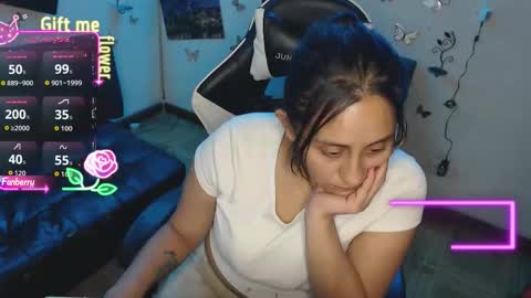 Snapshot of adams_mel chatting on September 23, 11:00 pm adams_mel online show from September 23, 11:00 pm