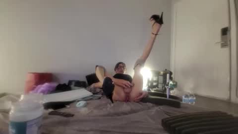 TaylorSexbot online show from April 18, 8:53 pm