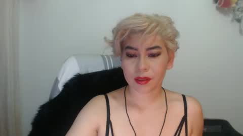 adan_romanoff online show from December 17, 8:43 am