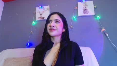  Adara Johnson  online show from March 4, 11:51 am