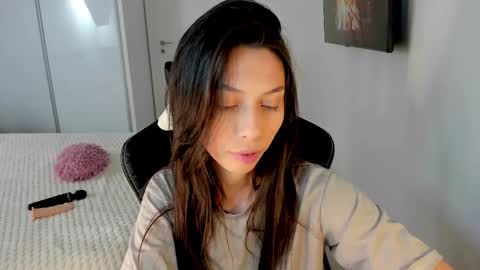 Adda online show from November 4, 7:04 pm