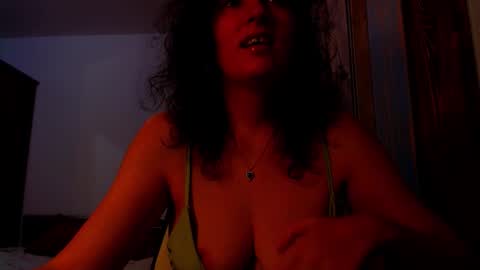 Snapshot of addicted2uts chatting on October 14, 9:40 pm amy online show from October 14, 9:40 pm