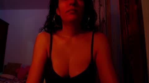 Snapshot of addicted2uts chatting on February 25, 1:21 pm amy online show from February 25, 1:21 pm