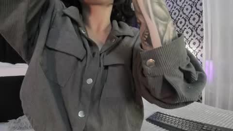 Ade  online show from November 18, 7:39 pm