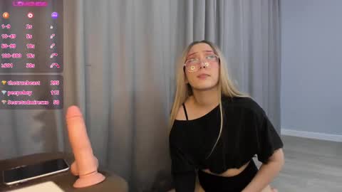 Adel online show from January 31, 11:56 am