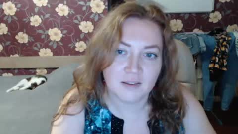 Adel online show from July 30, 7:14 pm