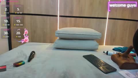 adela chase online show from October 27, 2:44 am