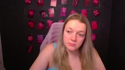 Adele online show from November 30, 12:45 pm