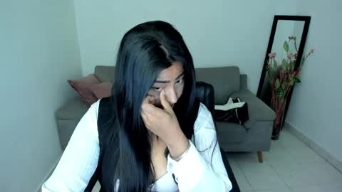 Carolina online show from March 26, 11:04 am