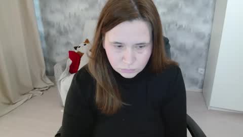 adelinalawson online show from February 15, 9:52 am