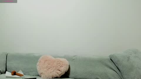 adeline_reilly online show from April 14, 12:25 am