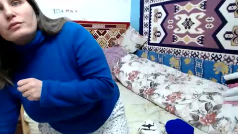 adelinemilf online show from February 3, 9:35 am