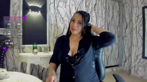 adelinemoretti online show from March 26, 7:41 pm