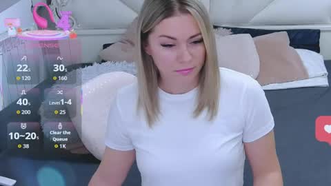 AdelleDeep1 online show from April 15, 11:13 am