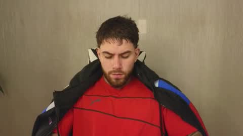 Ades online show from November 5, 12:07 pm