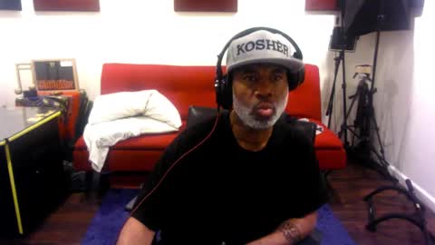 adick_ting online show from December 15, 12:23 pm