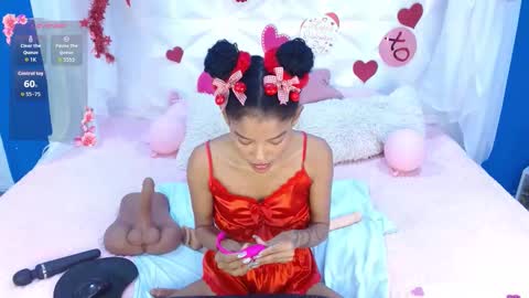 adisson_petite1 online show from February 14, 6:10 pm