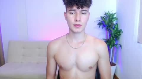 adrian morelli online show from March 15, 7:39 pm