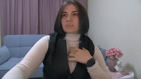 AdrianaTores online show from May 7, 5:25 am