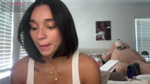 Snapshot of adriannarodriguez chatting on September 9, 7:25 pm Adrianna  online show from September 9, 7:25 pm