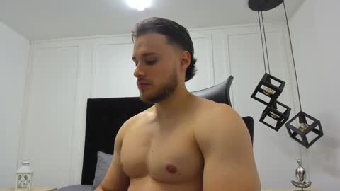 Adrein Roche online show from November 12, 2:03 am