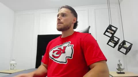 Adrein Roche online show from November 14, 2:25 am