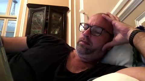 adrienfromparis online show from December 16, 9:37 am